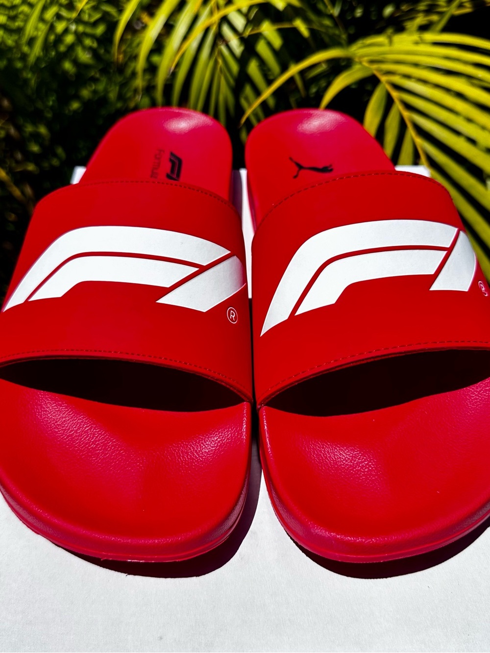 PUMA Men’s Formula 1 X Leadcat 2.0 Logo Slide Casual Sandals Casual Red
